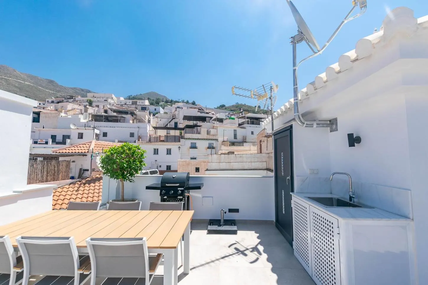 Luxury Apartment Cómpeta 0*,  إسبانيا